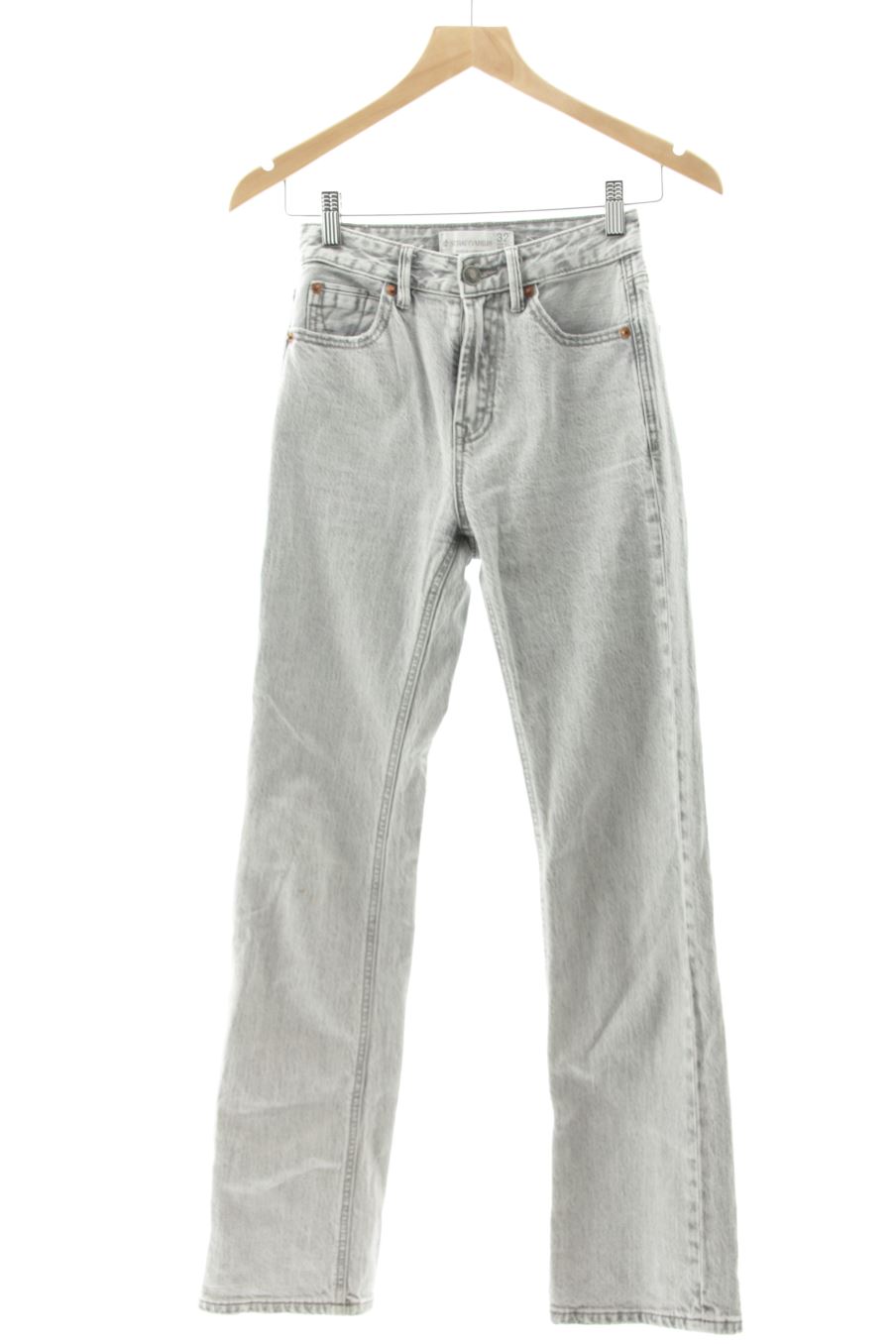 Vaquero de Stradivarius de la talla 32, de color gris