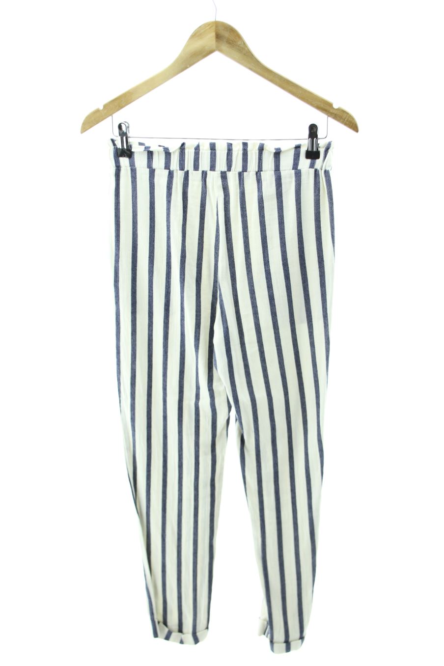 Pantalones de Stradivarius de la talla S, de color rayas