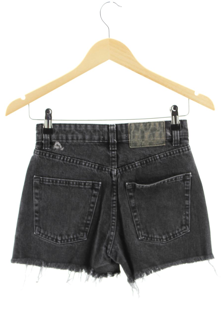 Shorts Pull & Bear de la taille 32, de couleur noir de denim