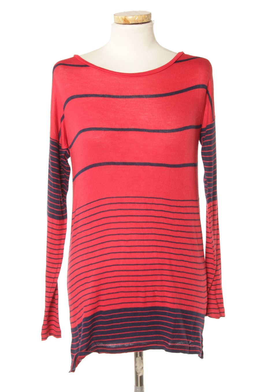T-shirt à manches longues Stradivarius de la taille S, de couleur rayures