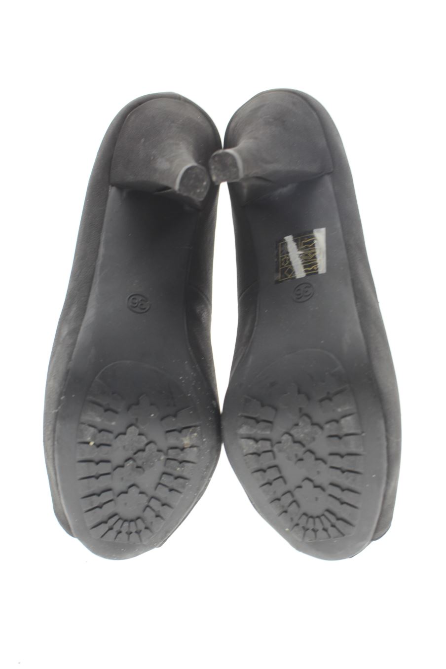 Sandalias tacon de Clara´s de la talla 36, de color negro de