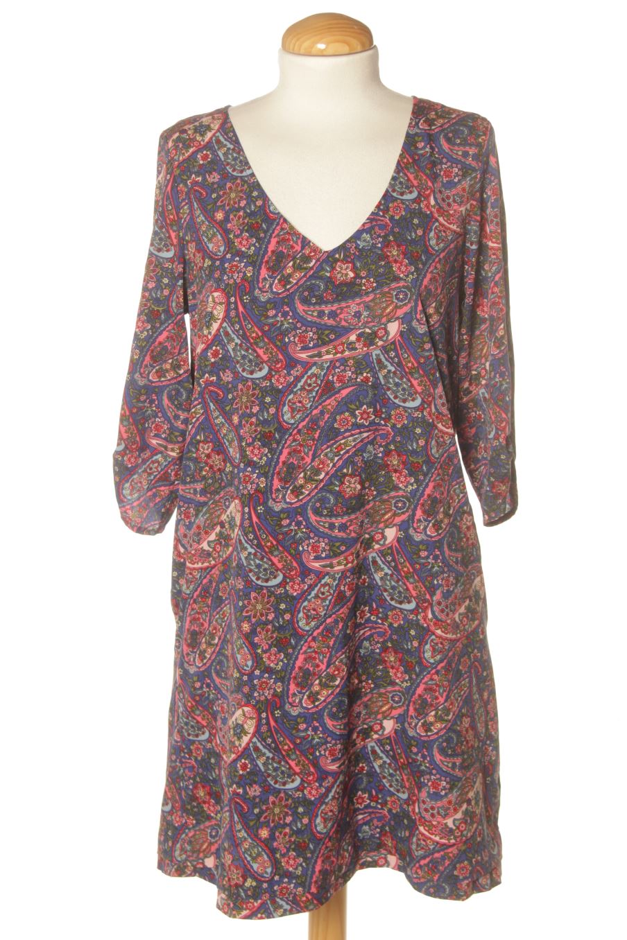 Vestido casual de Amichi de la talla M, de color estampado