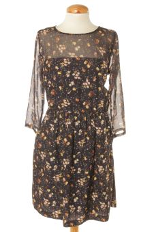 Vestido casual S Stradivarius, foto 1 de 2