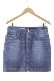 Aufwändiger Rock 38 Unit