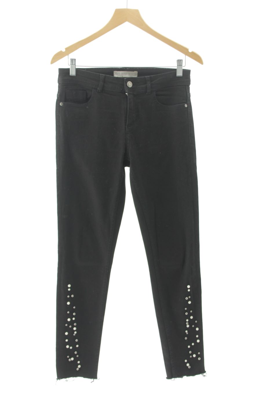 Jeans de Zara de la talla 38, de color nero