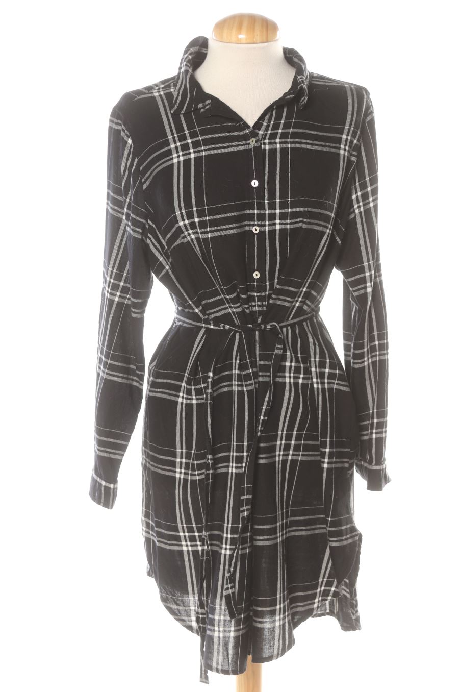 Robe casual H&M de la taille M, de couleur carreaux de femmes enceintes