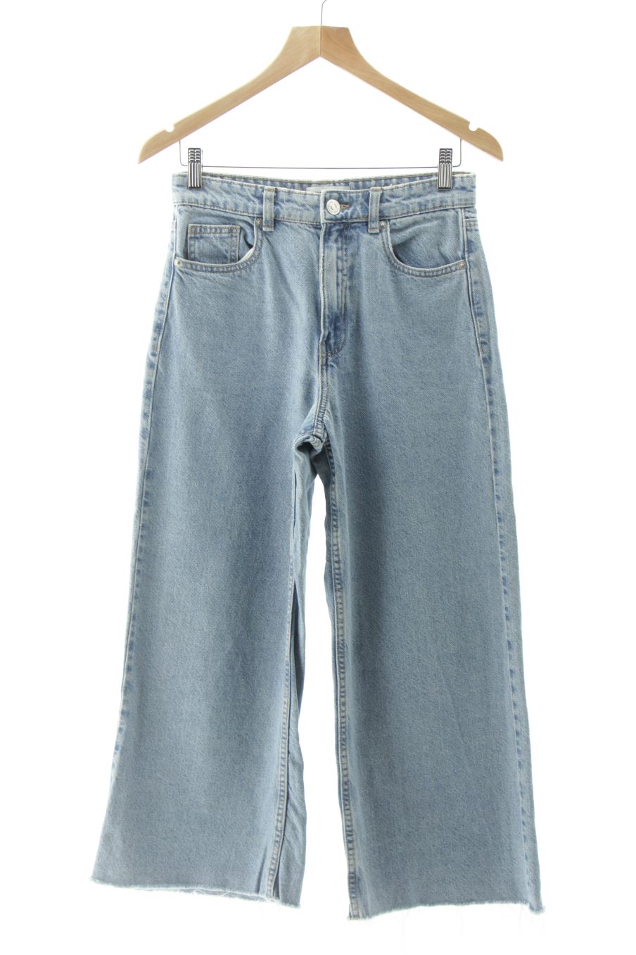 Jeans Zara de la taille 36, de couleur bleu de denim
