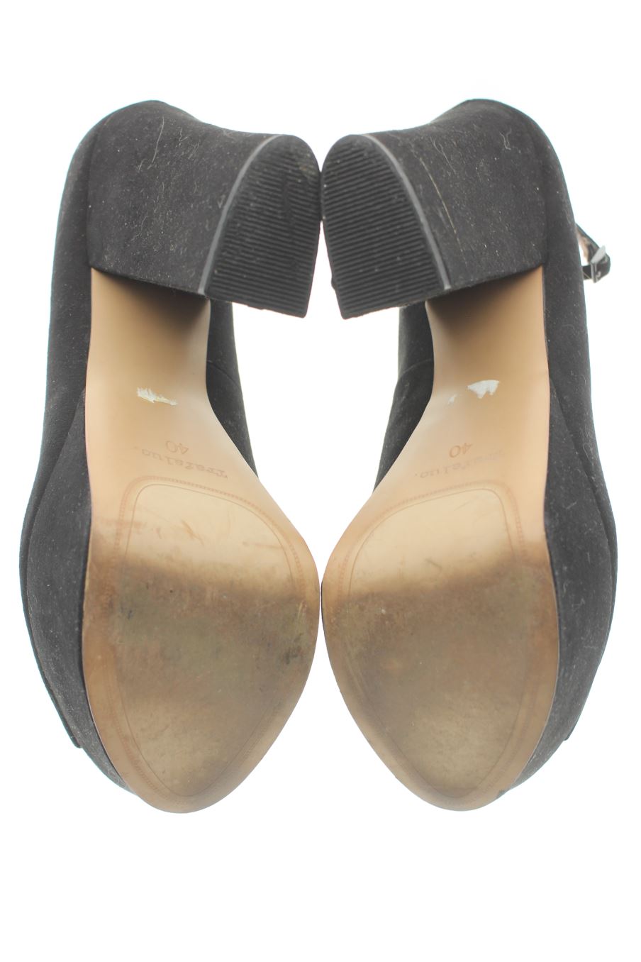 Zapatos de tacon de trf (ZARA) de la talla 40, de color negro de