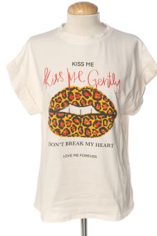 Camiseta Única PERCENTIL, foto 1 de 2