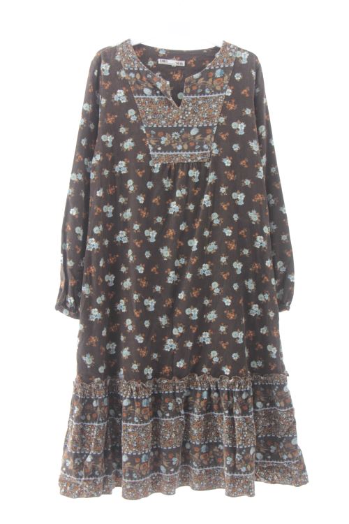 Aufwändiges Kleid
