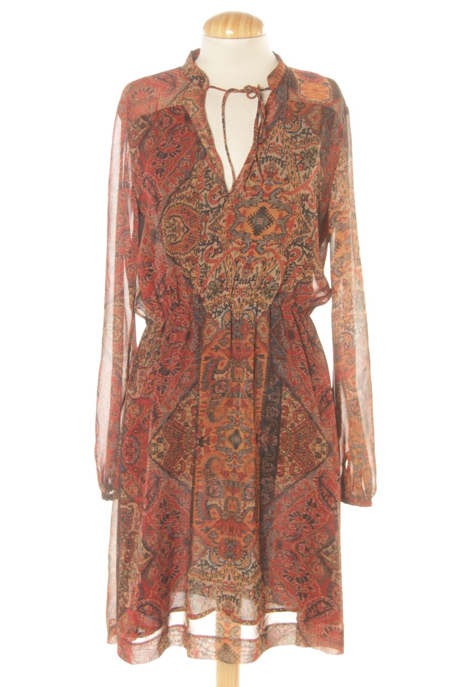 Robe casual Mango de la taille M, de couleur imprimés
