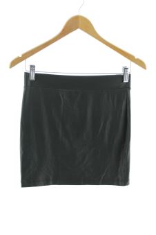 Aufwändiger Rock S Clockhouse (C&A)