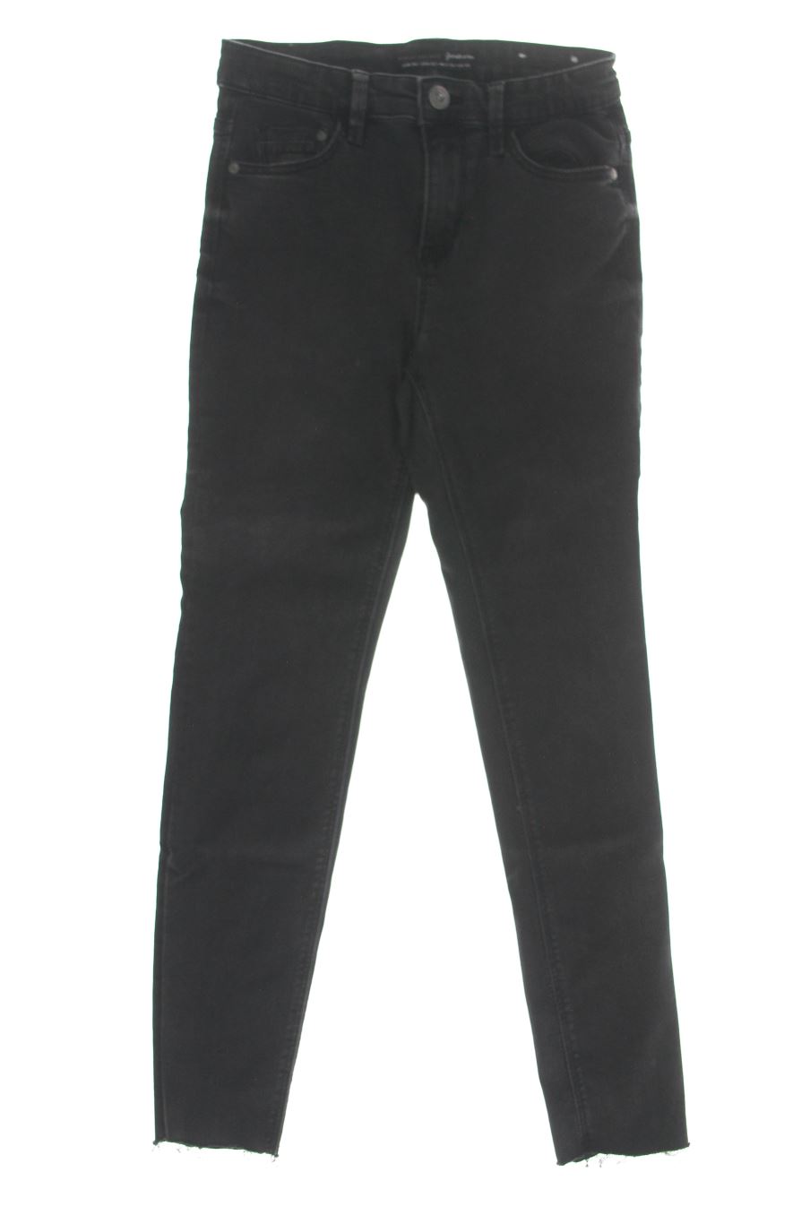 Vaquero de Stradivarius de la talla 34, de color negro de ropa vaquera