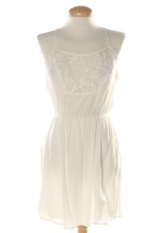 Vestido casual S Stradivarius, foto 1 de 2