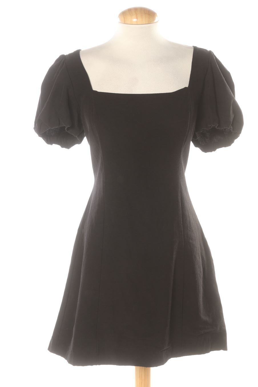 Robe casual Zara de la taille L, de couleur noir