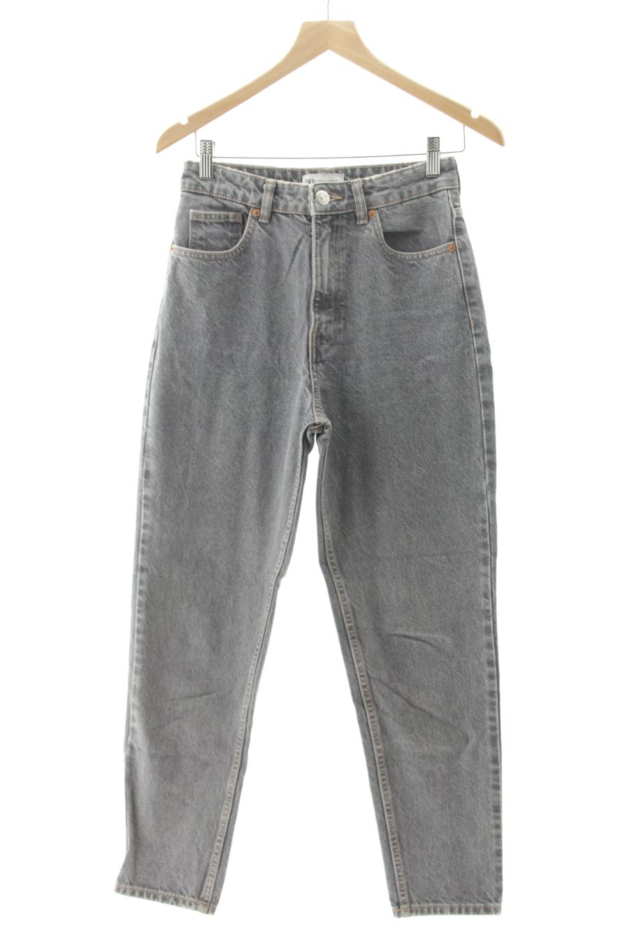 Jeans Zara de la taille 36, de couleur gris