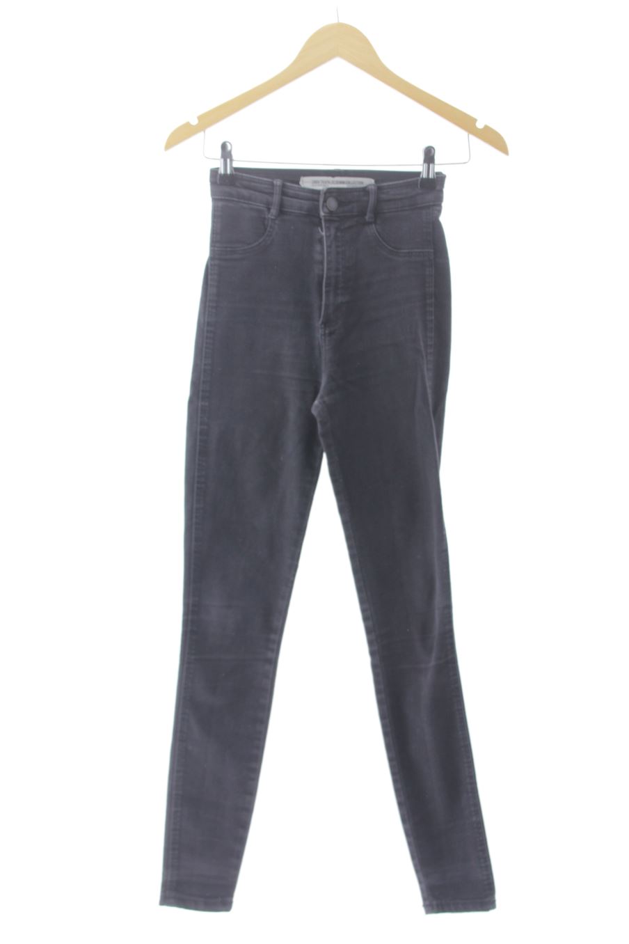 Vaquero de Trafaluc de la talla 34, de color negro de ropa vaquera