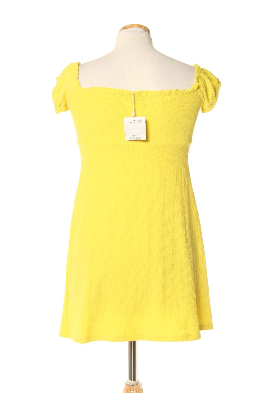 Robe casual Pull & Bear de la taille S, de couleur jaune