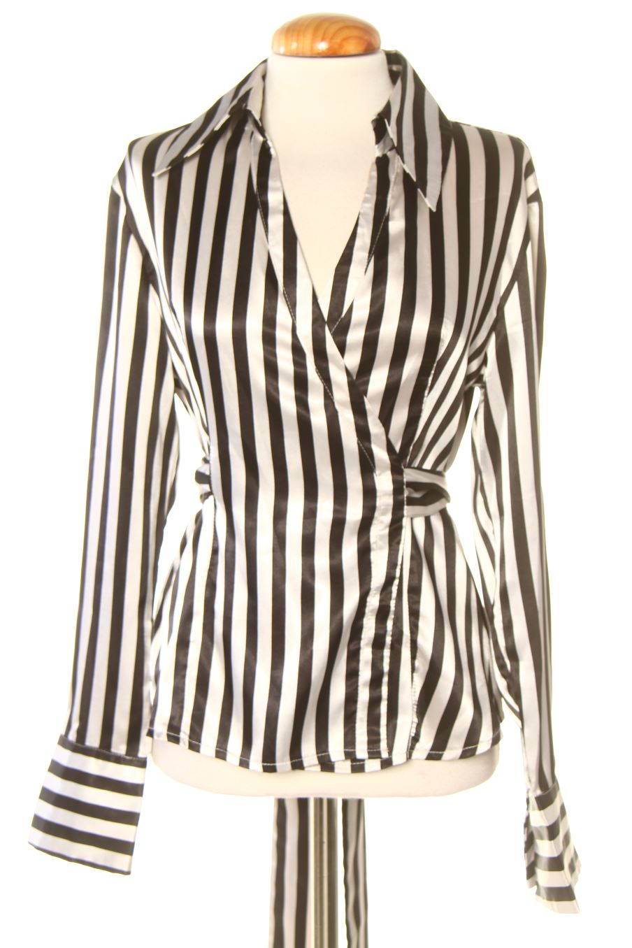 Blusa de manga larga de Creaciones JP de la talla M, de color rayas