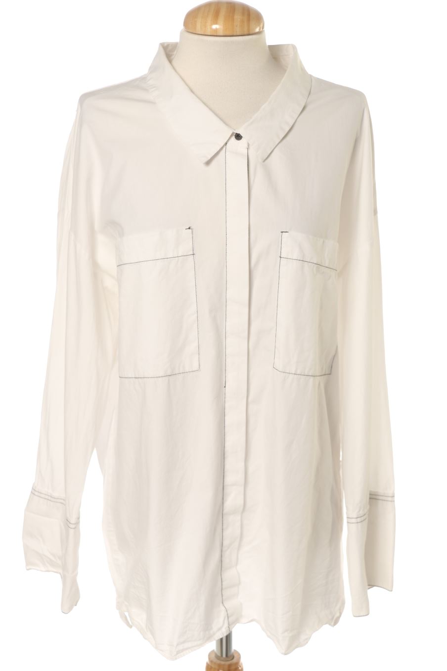 Chemise trf (ZARA) de la taille L, de couleur blanc