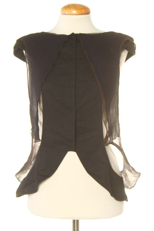 Aufwändiges Top
