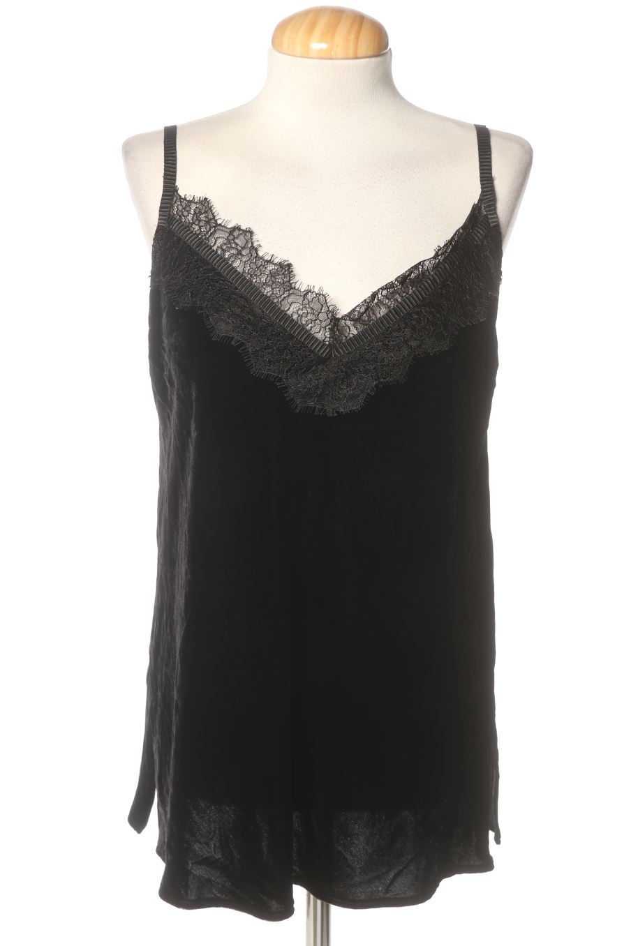 Top de Massimo Dutti de la talla 42, de color negro de terciopelo