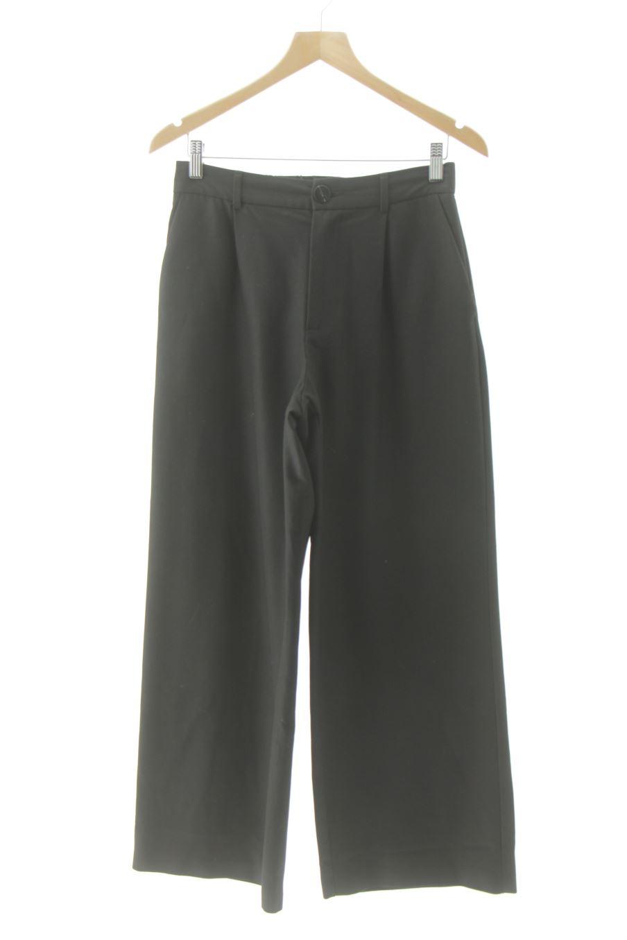 Pantalón de Stradivarius de la talla 38, de color negro