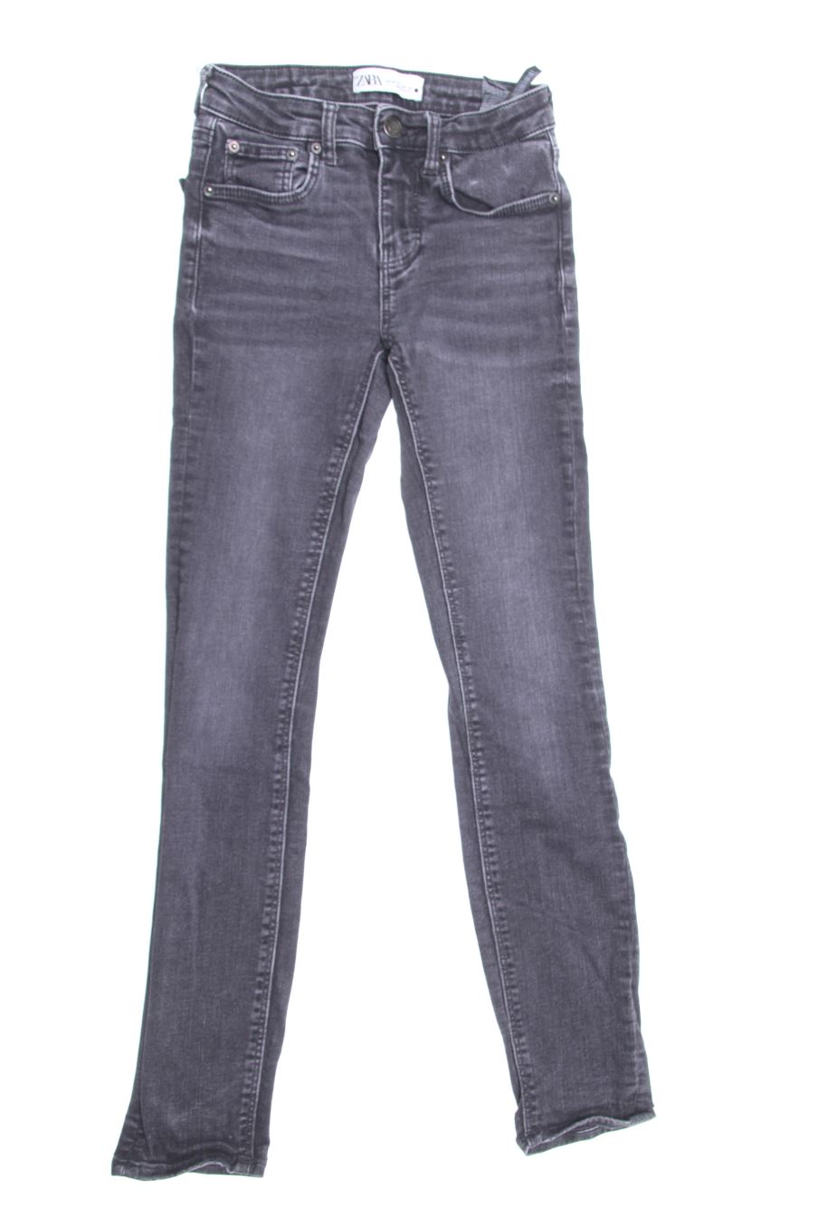 Vaquero de Zara de la talla 34, de color negro de ropa vaquera