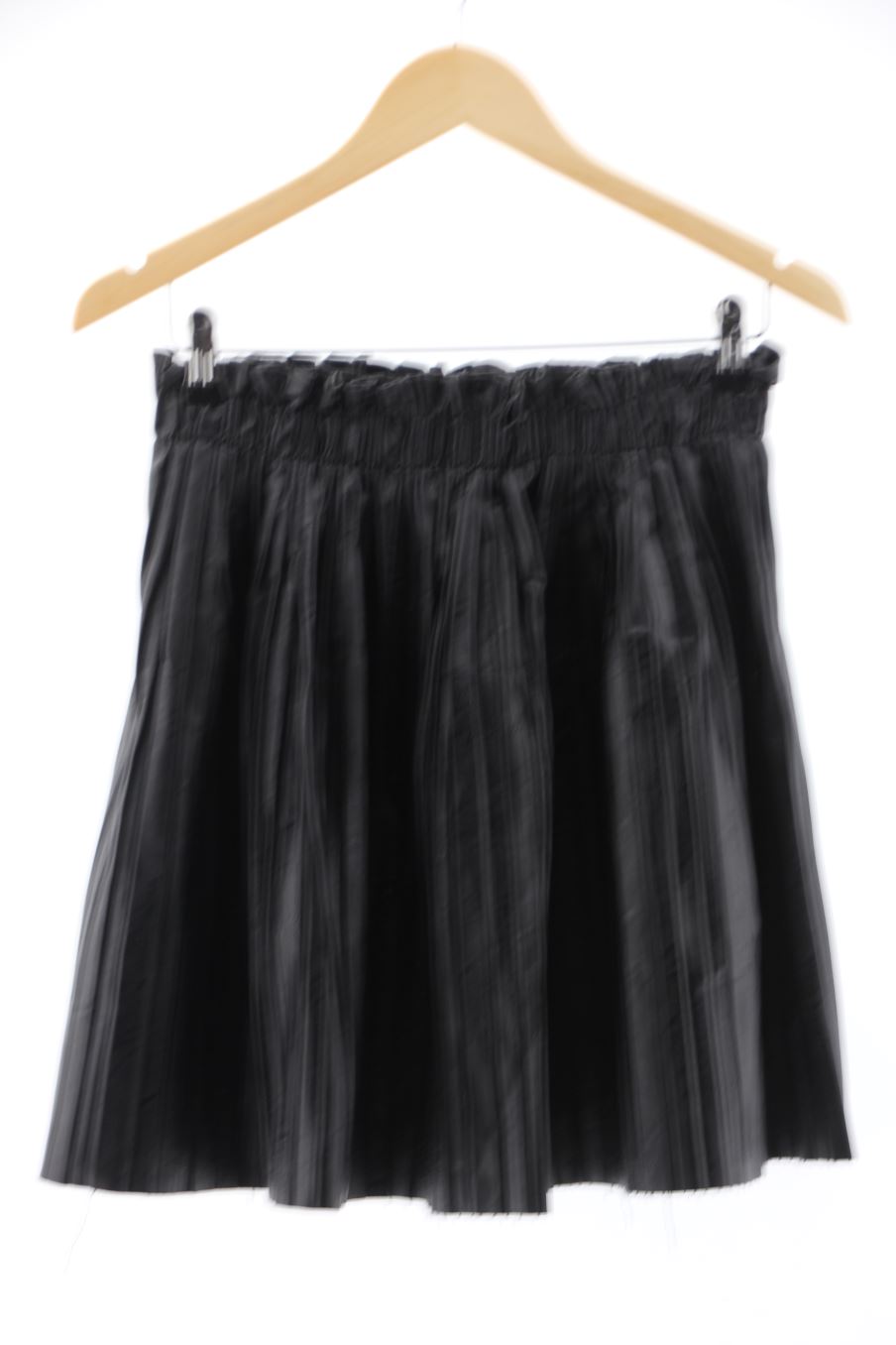 Jupe New collection de la taille S, de couleur noir de synthétique