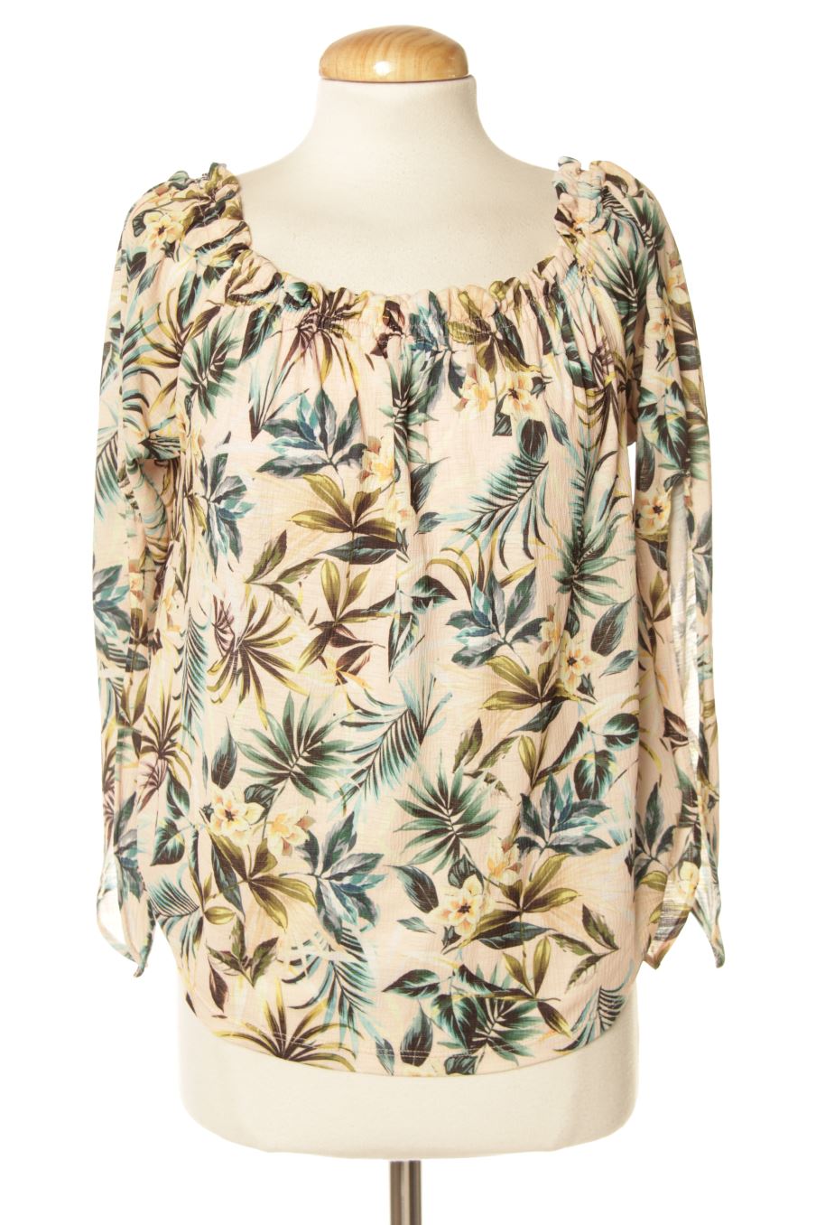 Blusa de manga larga de Bershka de la talla S, de color flores