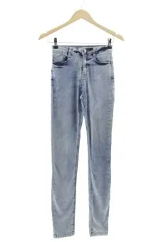 Jeans 34 Bershka, photo 1 sur 2