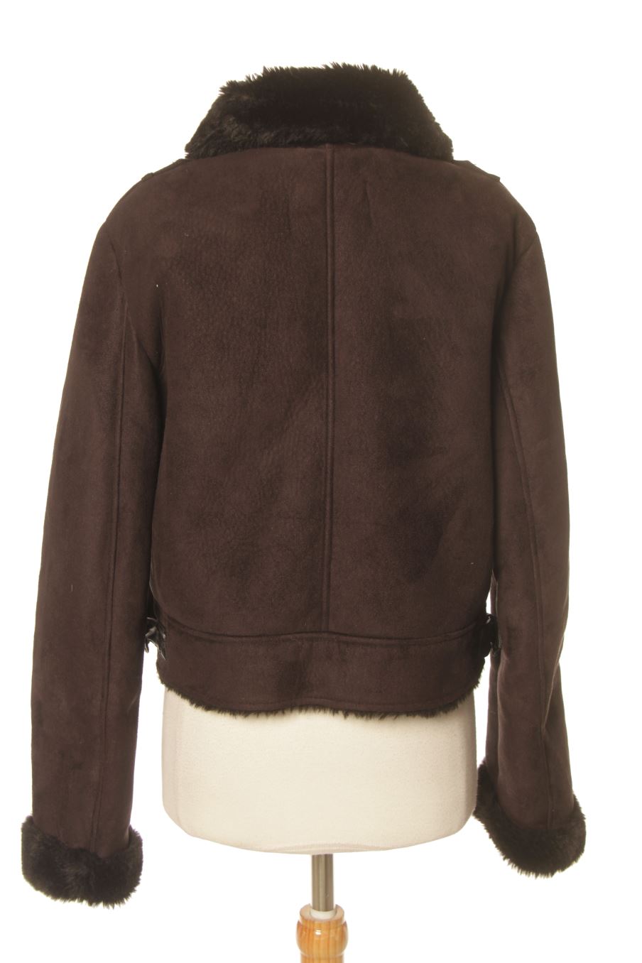 Blouson Stradivarius de la taille M, de couleur noir