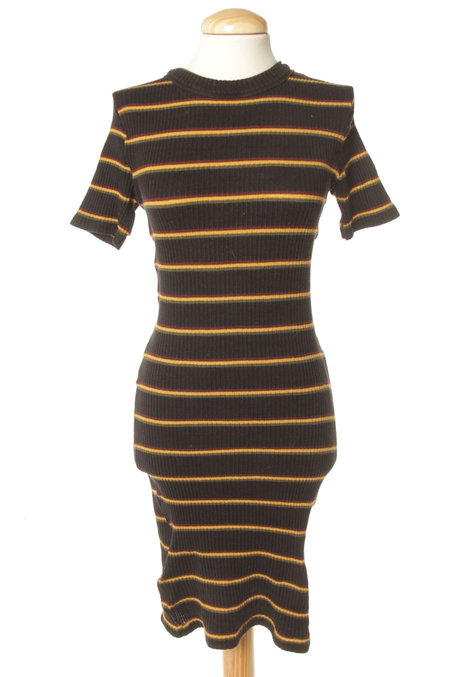 Vestido casual de Zara de la talla M, de color rayas