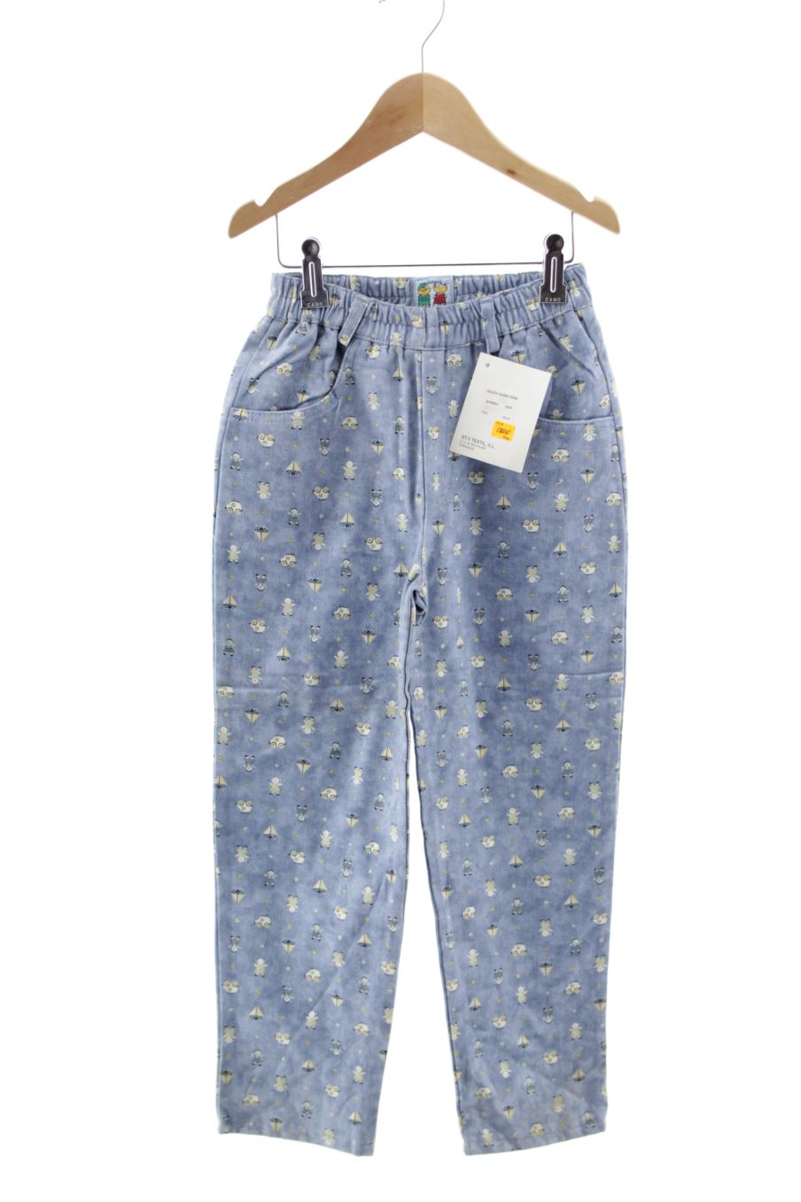 Pantalón de ST-5  de la talla 6 años con etiqueta