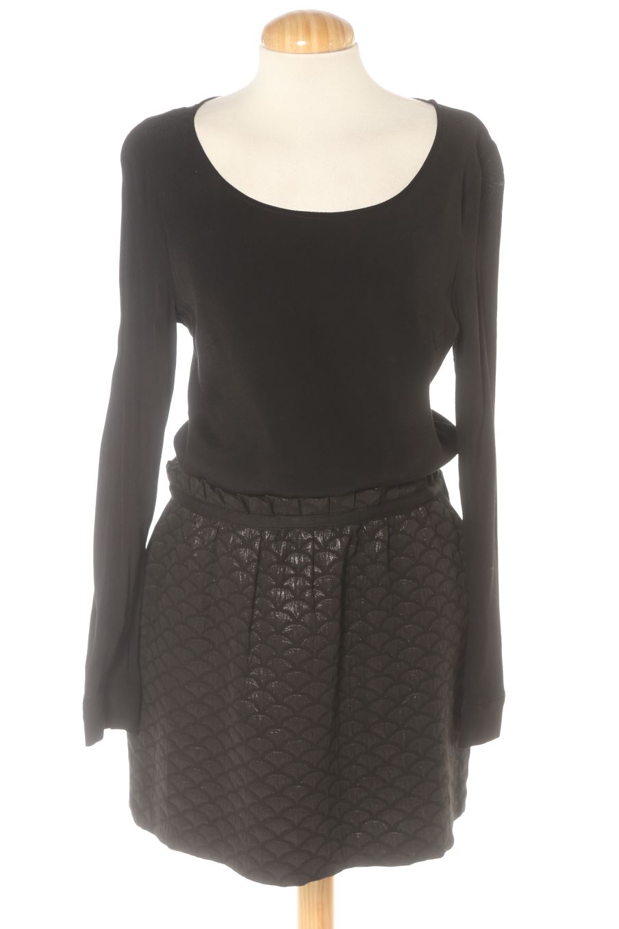 Vestido casual de Naf Naf de la talla 38, de color negro