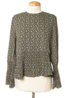 Blusa de manga larga S Sfera, foto 1 de 2