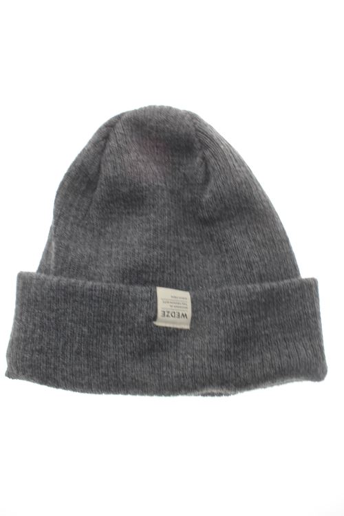 Chapeaux