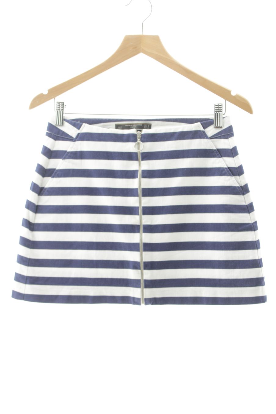 Jupe ZARA TRAFALUC de la taille M, de couleur rayures