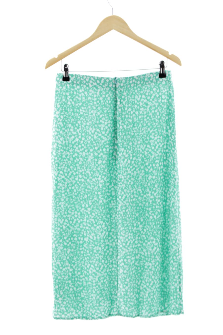 Jupe Pull & Bear de la taille M, de couleur fleurs
