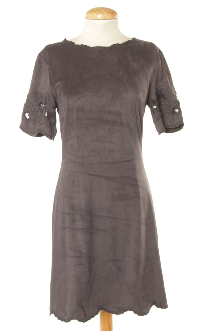 Robe casual Vila de la taille M, de couleur gris