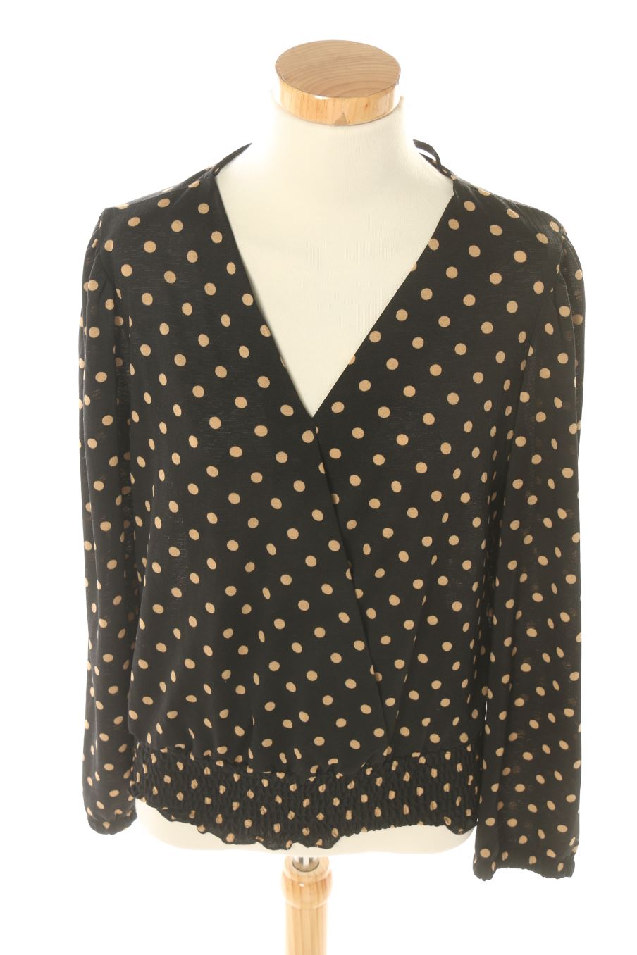 Blusa de manga larga de EVER.ME (TAKKO) de la talla S, de color negro
