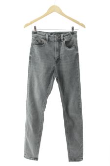 Jeans 36 Stradivarius, foto 1 di 2