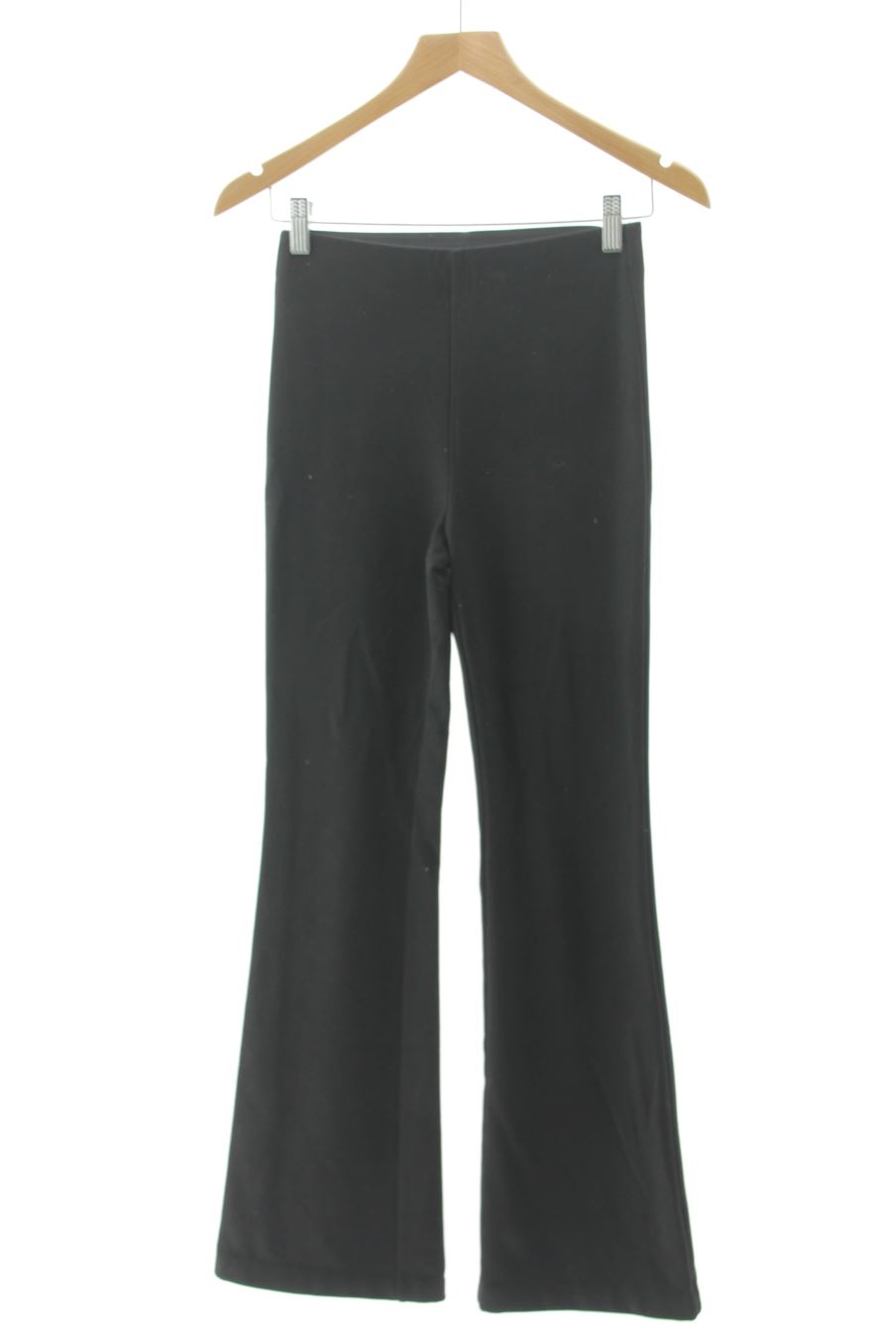 Pantaloni casual de Stradivarius de la talla XS, de color nero