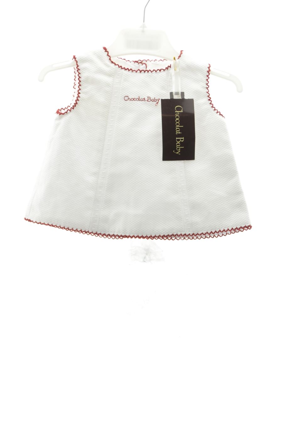 Ensemble Chocolat Baby de la taille 3 mois avec une étiquette