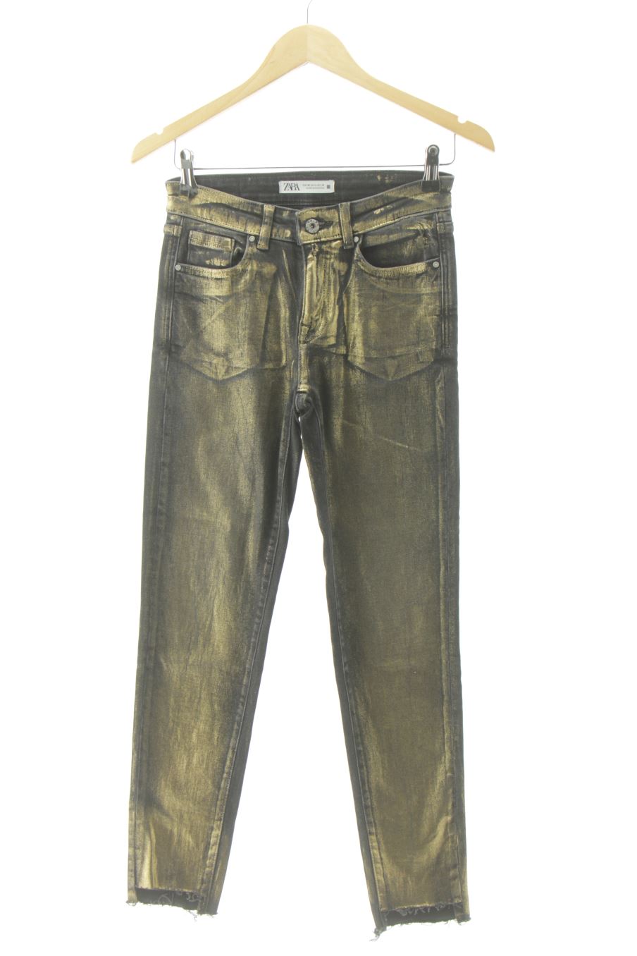 Jeans Zara de la taille 36, de couleur doré de denim