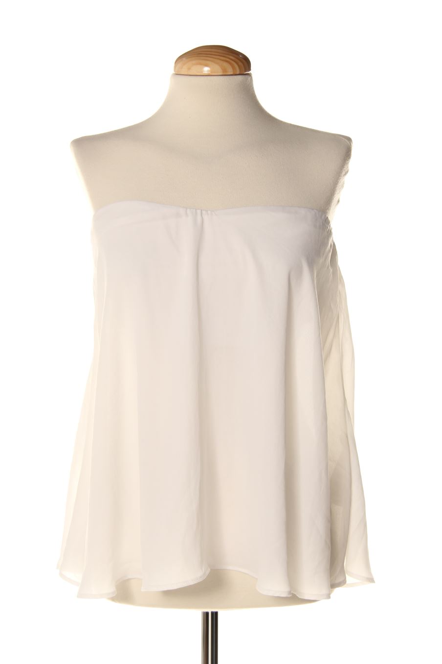 Top Bershka de la taille L, de couleur blanc