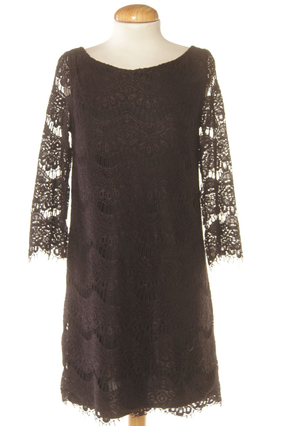 Robe casual Zara de la taille S, de couleur noir