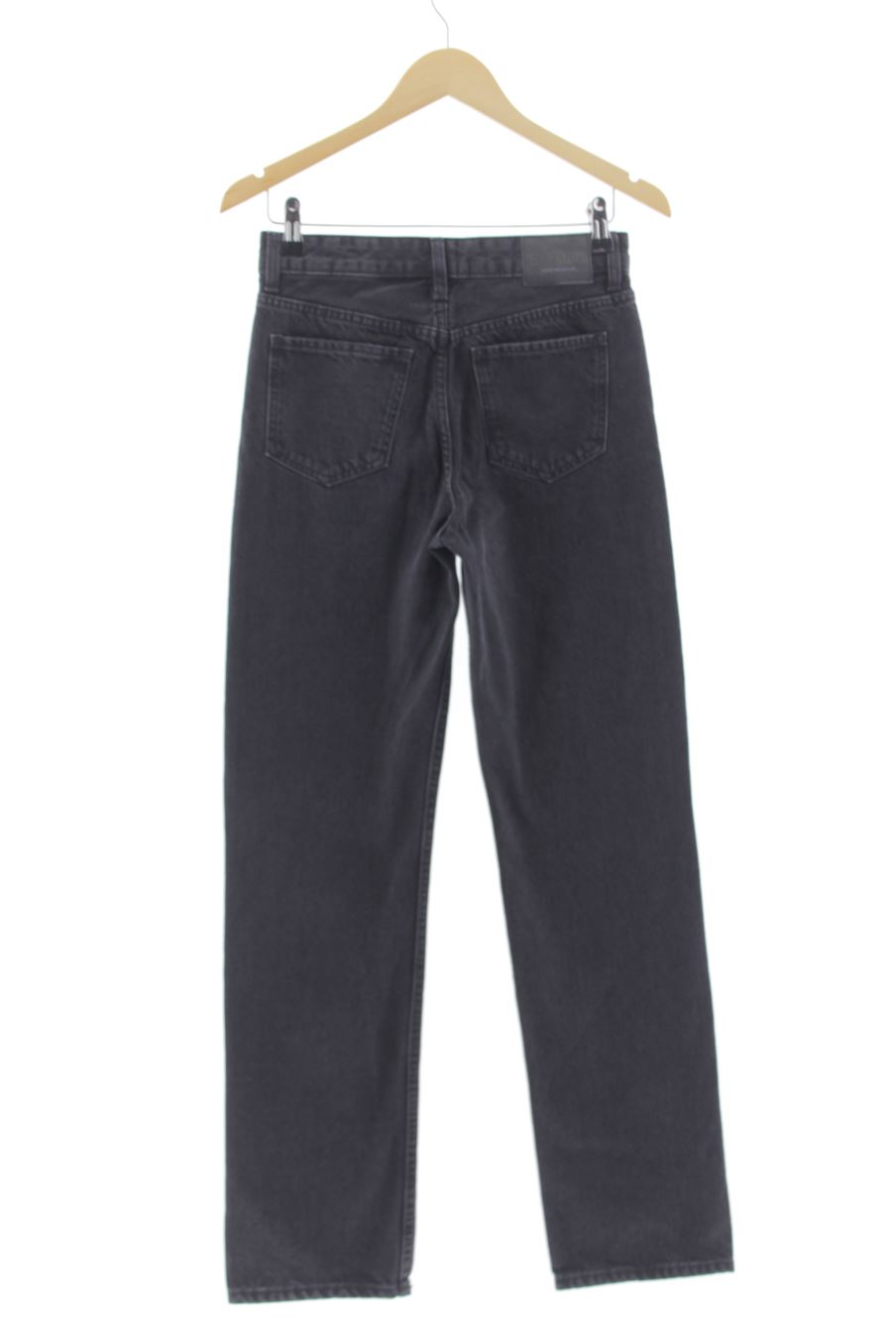 Jeans Bershka de la taille 32, de couleur noir de denim