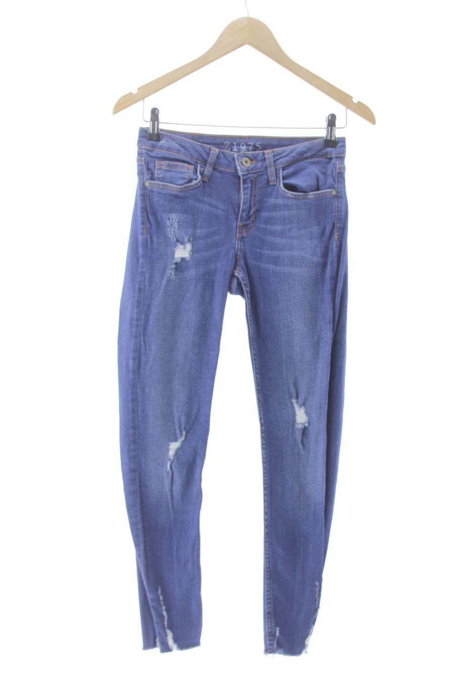Vaquero de Zara de la talla 34, de color azul de ropa vaquera