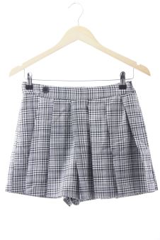 Shorts XS Stradivarius, photo 1 sur 2